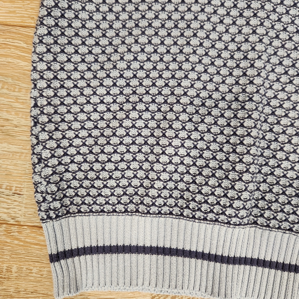 Blue and White Knit Short Sleeve Sweater - Picture 3 of 3